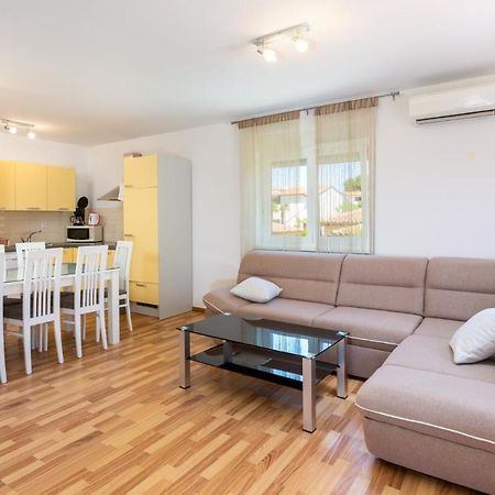 Dragan K1 Hotel Medulin Kültér fotó