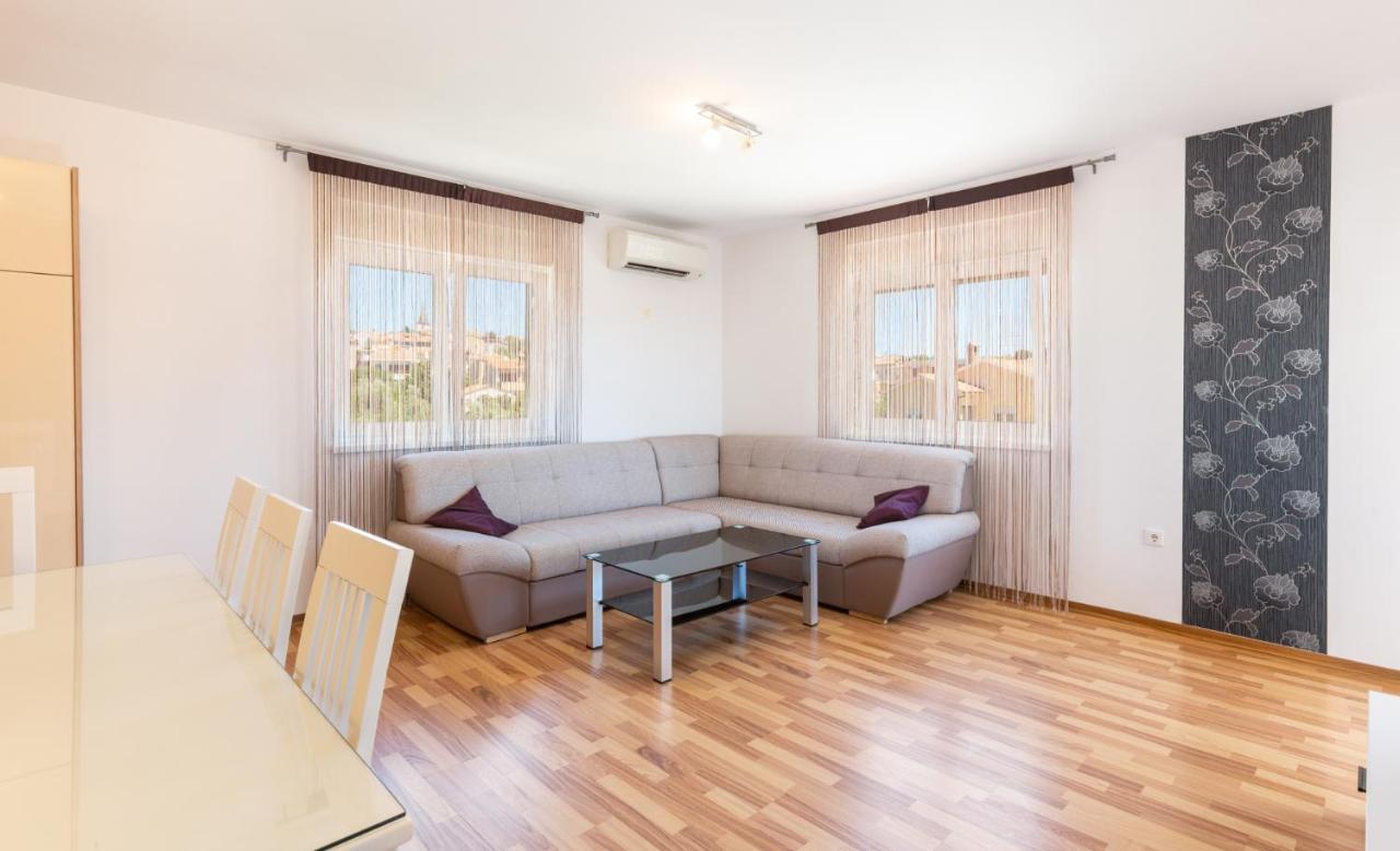 Dragan K1 Hotel Medulin Kültér fotó